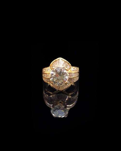 (已售出)鑽石戒指 主鑽2.75克拉